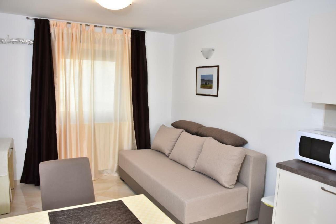 App Roko Apartment Porec Exterior photo